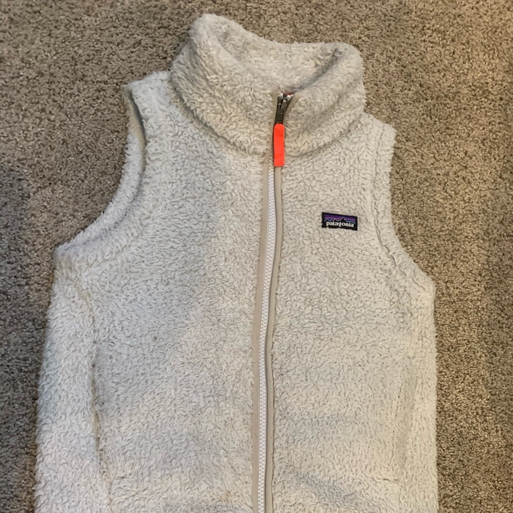 Girls Pategonia fleece vest